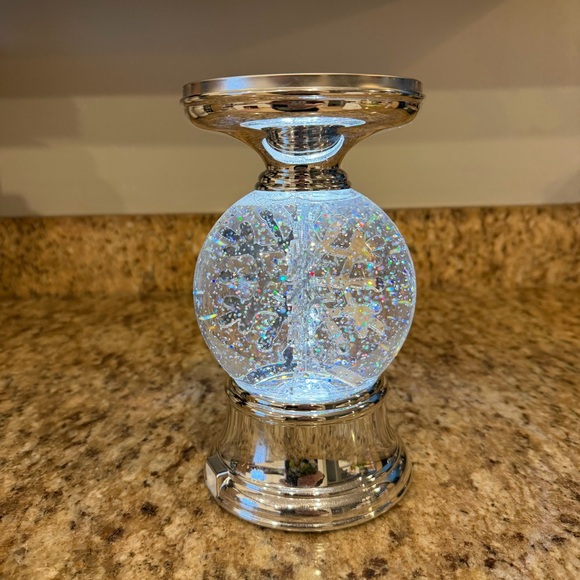 Bath & Body Works Lights Snow Globe Spin Snowflake Pedestal Candleholder Music - Picture 10 of 10